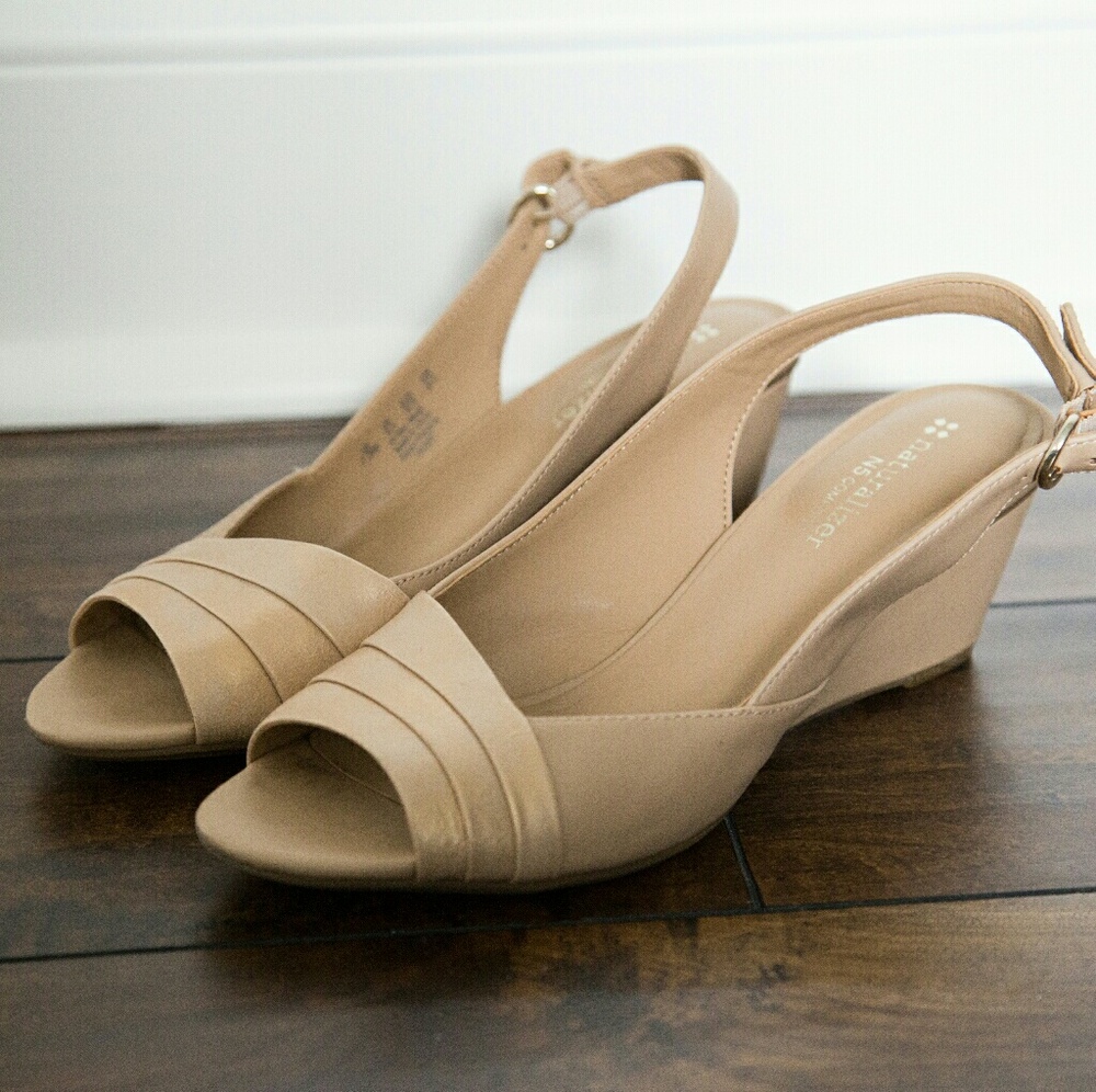 Naturalizer Beige Slingback Wedge Sandals